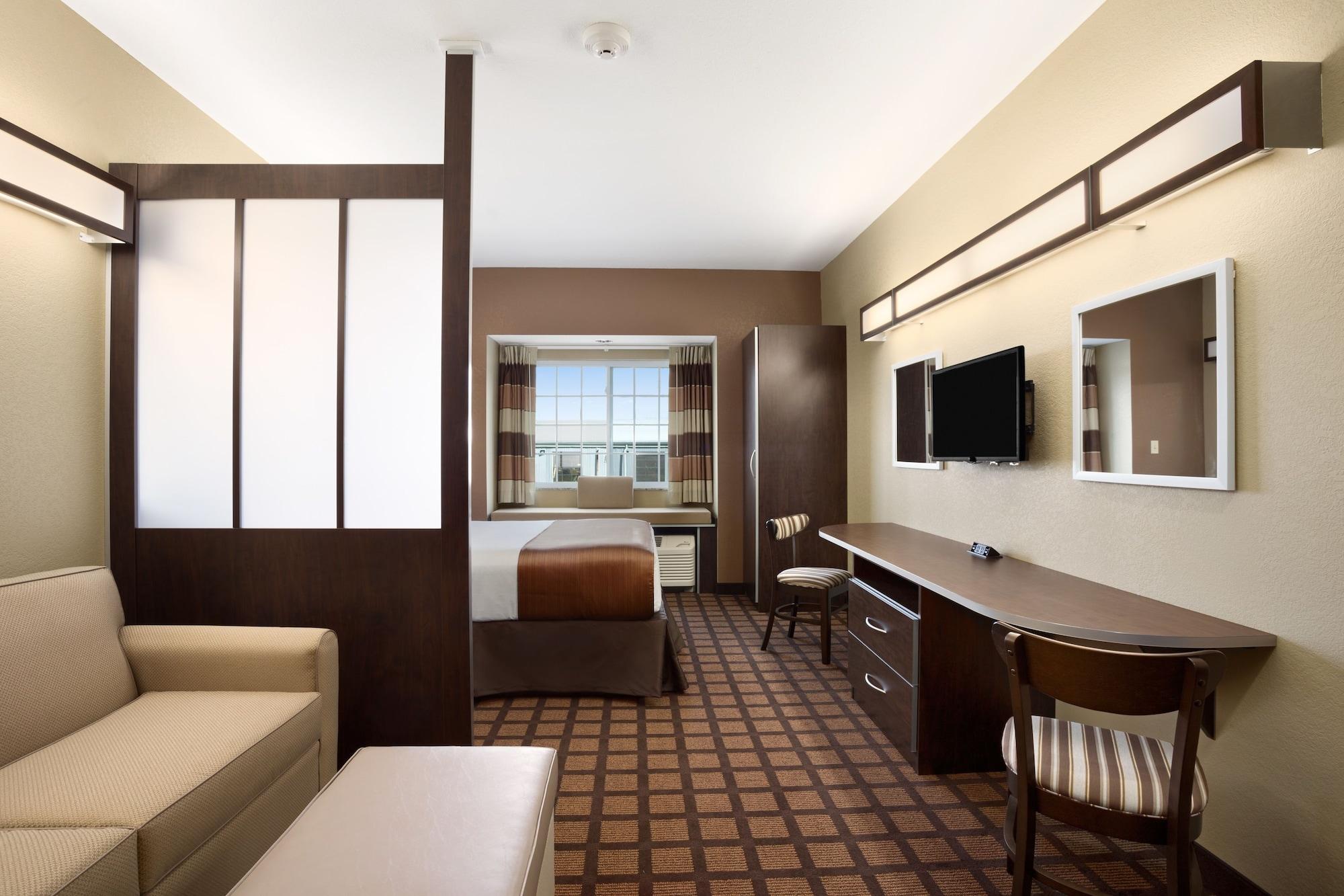 Microtel Inn And Suites Carrollton Экстерьер фото