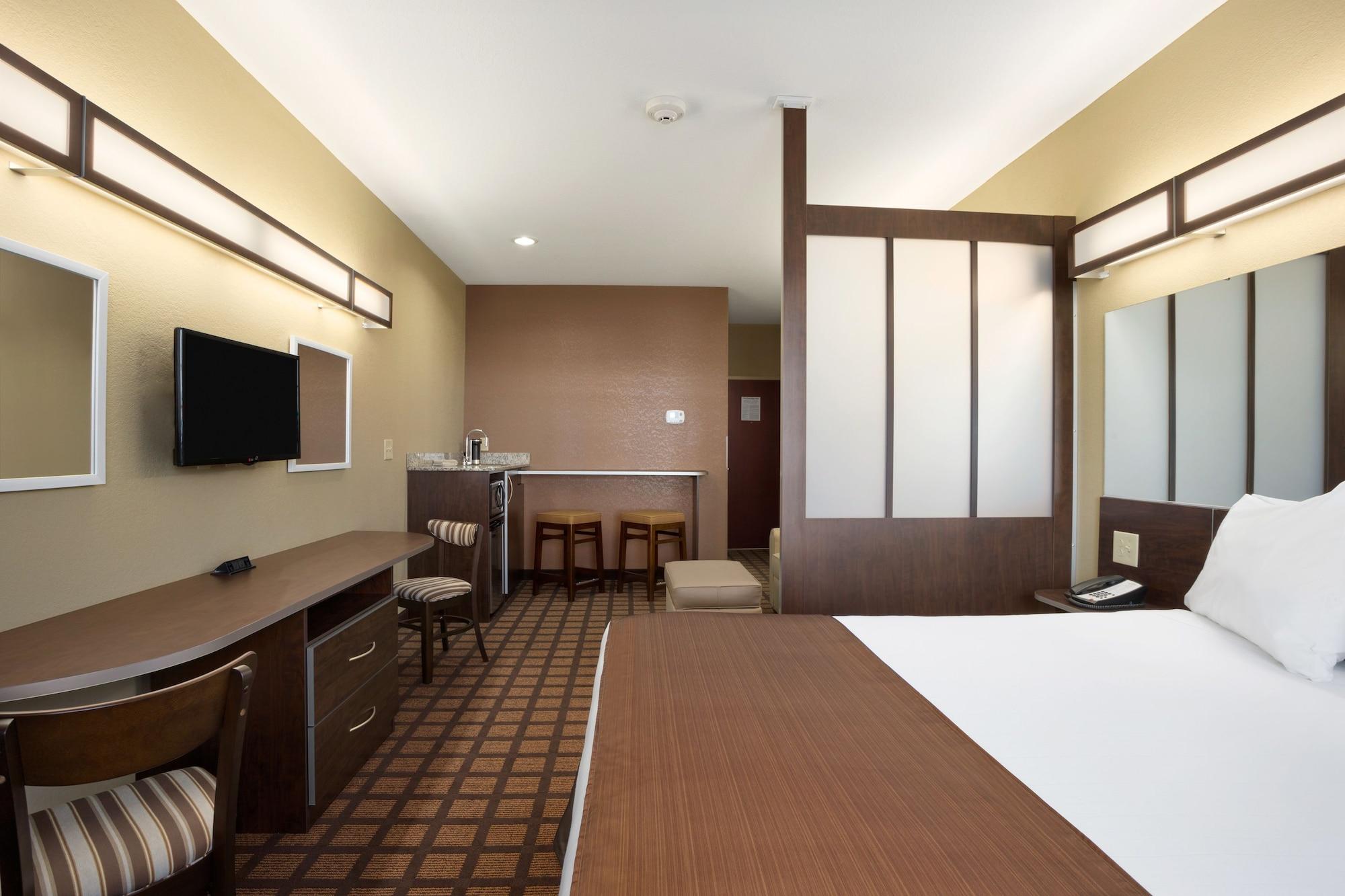 Microtel Inn And Suites Carrollton Экстерьер фото